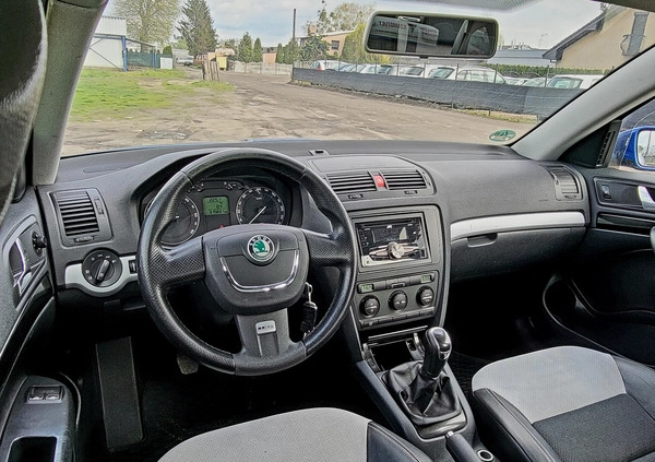 Skoda Octavia cena 13700 przebieg: 315000, rok produkcji 2005 z Żuromin małe 301